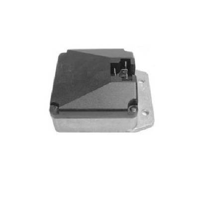 Rareelectrical - New 24V Voltage Regulator Compatible With Bosch Komatsu Massey Ferguson 0-192-033-003 6102617