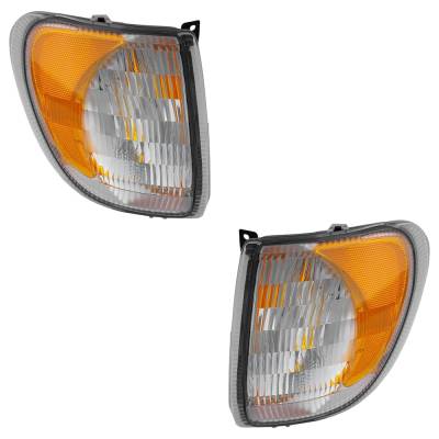 Rareelectrical - New Front Left And Front Right Turn Signal Light Compatible With International 9200I Sba Base 6 Cyl