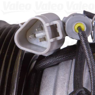 Rareelectrical - New OEM Valeo A/C Compressor Compatible With Toyota 2000-2005 By Part Numbers 4711329 6512360 68311 - Image 4