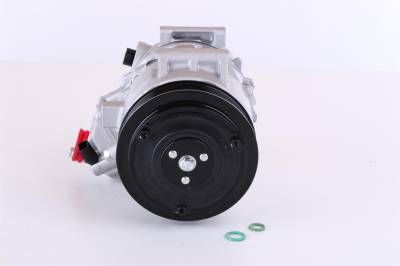 Rareelectrical - New A/C Compressor Compatible With Toyota Camry Le By Part Numbers 890805 8831042333 883100R013 - Image 1