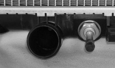 Rareelectrical - New Radiator Assembly Compatible With Nissan 02-06 Altima 2.5L L4 2500Cc Ni3010188 214608J000 2907 - Image 1