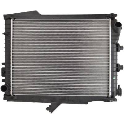 Rareelectrical - New Radiator Compatible With Gmc Van Express Savana By Part Numbers Cu2043 15766917 52473429 - Image 4