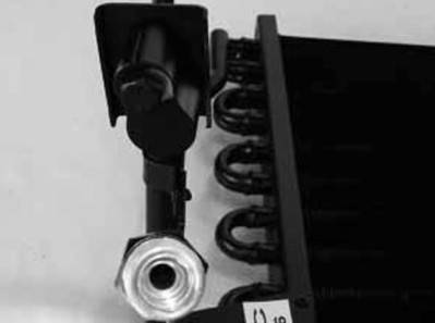 Rareelectrical - New Ac Condenser Compatible With Chevy 99-03 Impala Monte Carlo Venture Serpentine 15-62101 15-62101 - Image 3