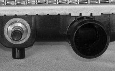 Rareelectrical - New Radiator Assembly Compatible With Nissan 86-97 720 D21 Pathfinder Pickup 2.4L 3.0L L4 2389Cc - Image 1
