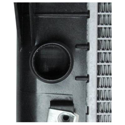 Rareelectrical - New Radiator Compatible With Cadillac Audi 2001 2002 2003 2004 2005 By Part Numbers Gm3010204 2491 - Image 4