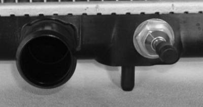 Rareelectrical - New Radiator Assembly Compatible With Mitsubishi 04-06 Endeavor 3.8L V6 3797Cc 3828Cc 230 Cid 2269 - Image 3