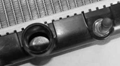 Rareelectrical - New Radiator Assembly Compatible With Toyota 97-99 Camry Solara 3.0L V6 2995Cc 8011909 2591 8010001 - Image 4