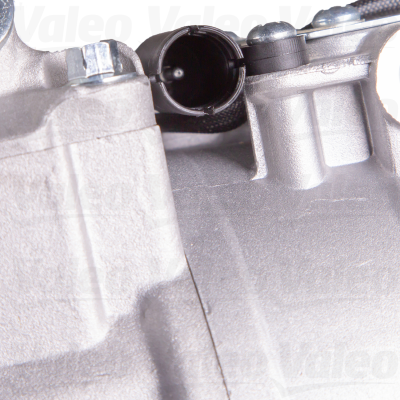 Rareelectrical - New OEM Valeo A/C Compressor Compatible With Bmw 325I 2001-2005 By Part Numbers 64528379924 - Image 4