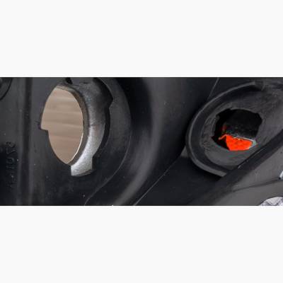 Rareelectrical - New Left Headlights Compatible With Saturn L200 L300 Lw200 Lw300 2.2L 3.0L 2003 2004 2005 By Part - Image 8