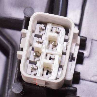 Rareelectrical - New Right Headlights Compatible With Toyota Tundra 4.6L 5.7L 2018 2019 2020 2021 By Part Numbers - Image 8