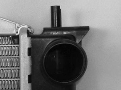 Rareelectrical - New Radiator Assembly Compatible With Mercury 94-98 3.0L V6 182 Cid F6xy8005a 214601B000 431358 2616 - Image 4