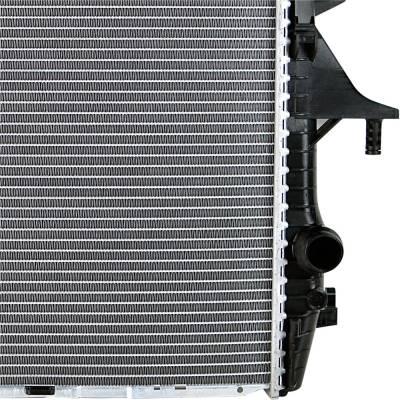 Rareelectrical - New Radiator Compatible With Van Express Savana By Part Numbers Cu2044 52380667 52471049 8012044 - Image 4