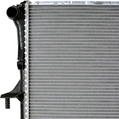 Rareelectrical - New Radiator Compatible With Van Express Savana By Part Numbers Cu2044 52380667 52471049 8012044 - Image 5