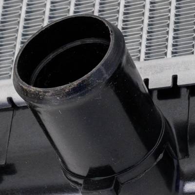 Rareelectrical - New Radiator Compatible With Cadillac Cts Base 6 Cyl 3.6L Cts Base 6 Cyl 2.8L 2004-2007 Gm3010453 - Image 6