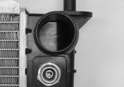 Rareelectrical - New Radiator Assembly Compatible With Ford 97-04 F150 F250 F350 Heritage Super Duty 4.2L 4.6L 2973 - Image 3