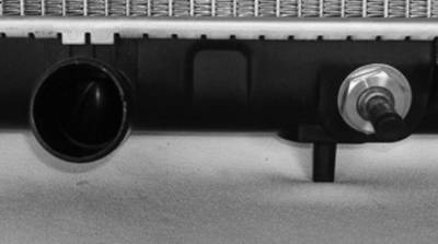 Rareelectrical - New Radiator Assembly Compatible With Nissan 01-04 Pathfinder 3.5L V6 3462Cc 3498Cc 211 Cid 1746 - Image 3