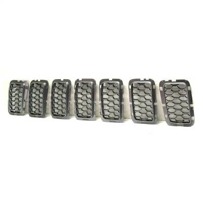 Rareelectrical - New Chrome Grille Assembly Compatible With Jeep Grand Cherokee Wk Limited X 6 Cyl 3.6L Grand - Image 3