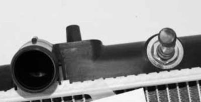 Rareelectrical - Radiator Assembly Compatible With Honda 97-01 Cr-V 2.0L L4 1972Cc W/ Automatic Trans Cu2051 2296 - Image 3