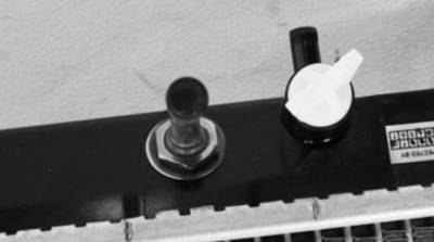 Rareelectrical - Radiator Assembly Compatible With Scion 04-07 Xa Xb 1.5L L4 1497Cc 1640021070 Sc3010102 2707 2707 - Image 3