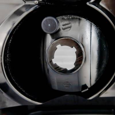 Rareelectrical - New Right Tail Lights Compatible With Mazda Tribute 2.3L 3.0L 2005 2006 By Part Numbers Ma2819107 - Image 8