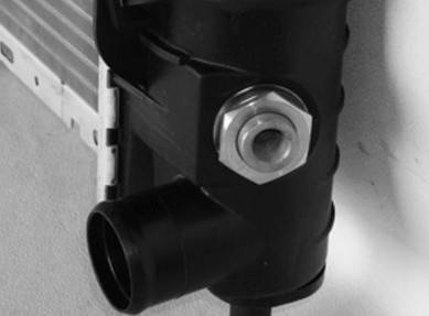 Rareelectrical - New Radiator Assembly Compatible With Ford 89-95 Taurus 2.5L 3.0L 3.8L L4 V6 153 182 232 Cid - Image 4