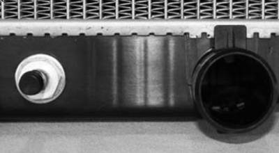 Rareelectrical - Radiator Assembly Compatible With Toyota 98-07 Land Cruiser 4.7L V8 4663Cc 285 Cid To3010137 2728 - Image 3