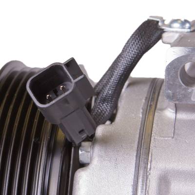 Rareelectrical - New OEM Valeo Ac Compressor Compatible With Ford Explorer Xls 4.0L V6 245Ci 2006 By Part Number - Image 3