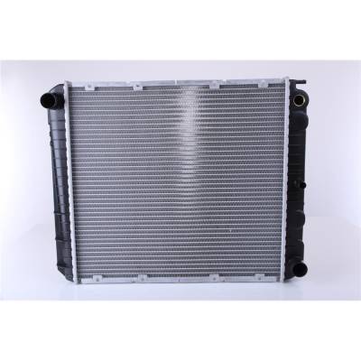 Aluminum Radiator Compatible With 1975-1984 Volvo 240 2.3L L4 1274048 8601334 17 1/4" X 21 3/4" X 1