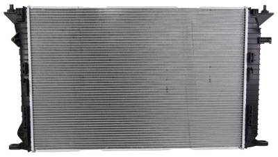 New Radiator Assembly Compatible With Audi 09-13 A4 A5 Quattro Q5 2.0L L4 1984Cc 3197Cc L4 V6 8K0