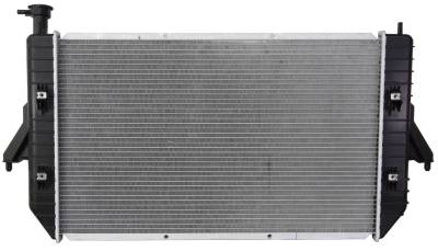 Rareelectrical - New Radiator Assembly Compatible With Gmc 96-05 Safari 4.3L V6 262 Cid Gm3010303 15180873 Ra1200 - Image 3