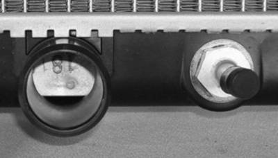 Rareelectrical - New Radiator Assembly Compatible With Dodge 01 Neon 2.0L L4 1996Cc 122 Cid Dg37031a Cu2362 2966 - Image 3