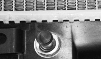 Rareelectrical - New Radiator Assembly Compatible With Chrysler 03-09 Pt Cruiser 2.4L L4 2429Cc 148 Cid Cu2677 - Image 3