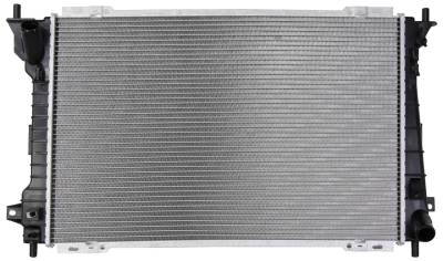 Rareelectrical - New Radiator Assembly Compatible With Lincoln 98-02 Town Car 4.6L V8 281 Cid W/Auto Trans Cu2157 670 - Image 1