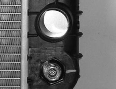 Rareelectrical - New Radiator Assembly Compatible With Pontiac 03 Bonneville 3.8L V6 3800Cc 231 Cid 52487030 9615 - Image 2
