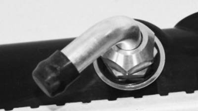 Rareelectrical - New Radiator Assembly Compatible With Isuzu 96-99 Oasis 2.2L 2.3L L4 2156Cc 2234Cc 2254Cc 431371 - Image 3