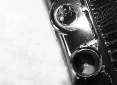 Rareelectrical - New Radiator Assembly Compatible With Suzuki 94-98 Sidekick - Image 3