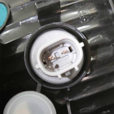 Rareelectrical - Tail Light Compatible With 2017-2019 Toyota Tacoma 2.7L 3.5L I4 Right Passenger Side Halogen - Image 8