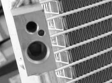 Rareelectrical - New Ac Condenser Compatible With Nissan 97-98 Maxima Pfc Block Fitting 12Mm P40104 204758U 10124 - Image 2