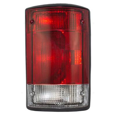 Tail Light Assembly Passenger Side Compatible With Ford Excursion 2004-2005 E-150 E-250 E-350 Club